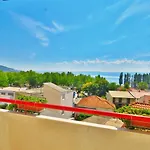 Zvone Διαμέρισμα *