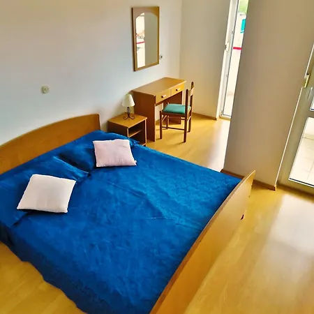 Lägenhet Zvone Omiš