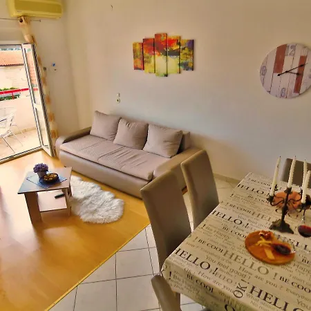 Zvone Lägenhet Omiš