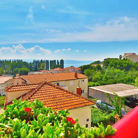 Zvone Lägenhet Omiš